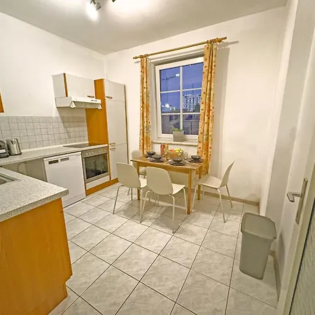 1 Bedroom Apartments, 18 Minutes To The Center, Smart Tv Graz
